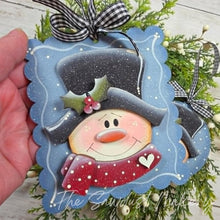 Load image into Gallery viewer, Snowman Scallop & Round Ornament + Pop-out Ornament Version SVG | Laser Cut File, Ornament (Digital Download)